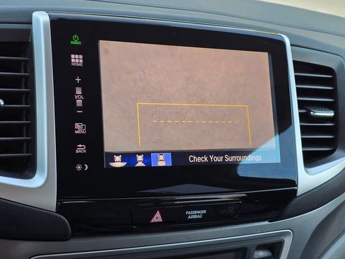 Used 2016 Honda Pilot EX image 10