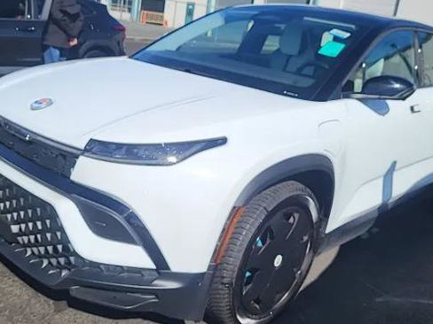 Used 2023 Fisker Ocean Extreme image 1