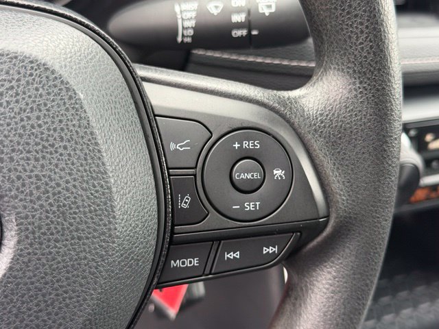 Used 2019 Toyota RAV4 LE w/ All Weather Liner Package AWD/4WD image 23