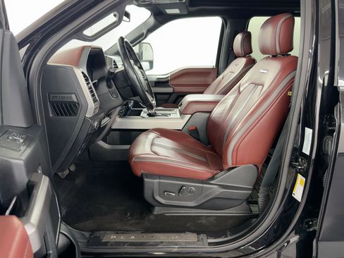 Used 2019 Ford F150 Platinum w/ Equipment Group 701A Luxury image 5