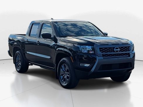 Used 2025 Nissan Frontier SV w/ SV Convenience Package image 2