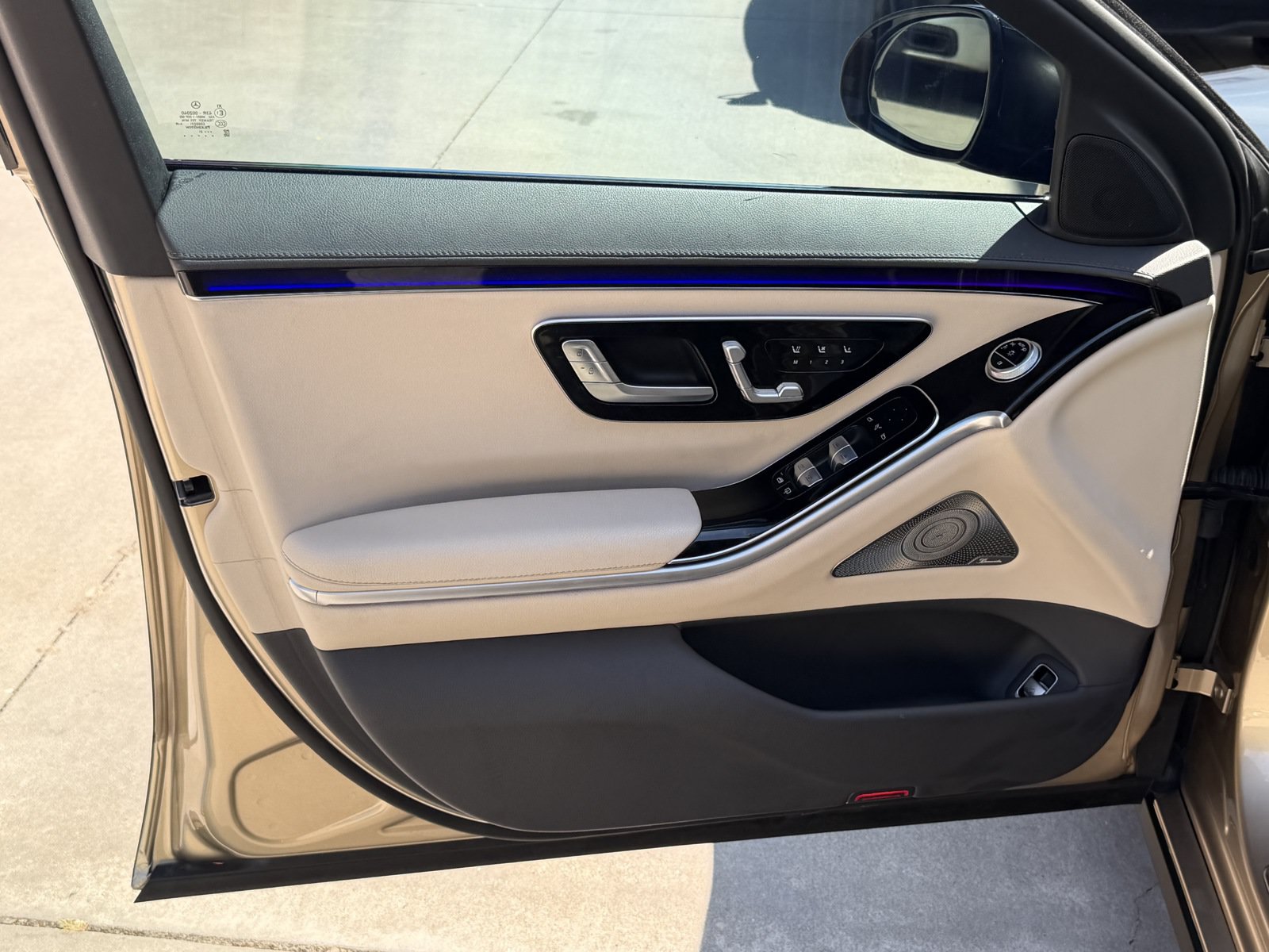 Used 2022 Mercedes-Benz S 500 4MATIC image 21