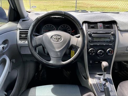 Used 2009 Toyota Corolla FWD image 5