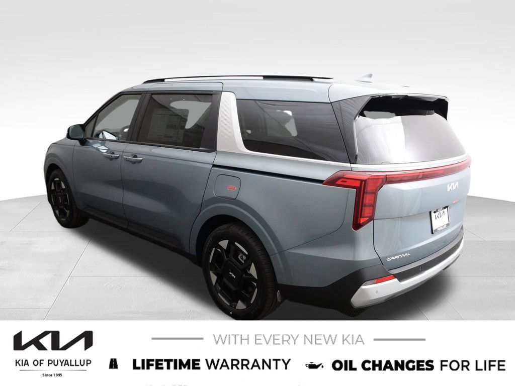 New 2027 Kia Carnival EX FWD image 7