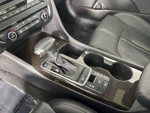 Used 2018 Kia Optima EX w/ Technology Package image 18