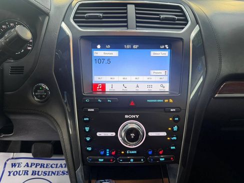 Used 2019 Ford Explorer Platinum AWD/4WD image 21