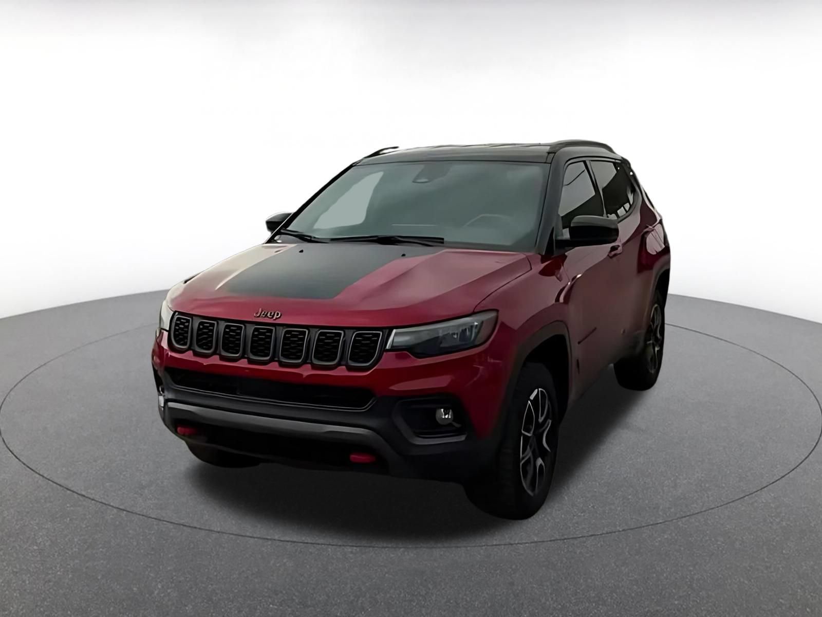 Used 2025 Jeep Compass Trailhawk AWD/4WD image 4