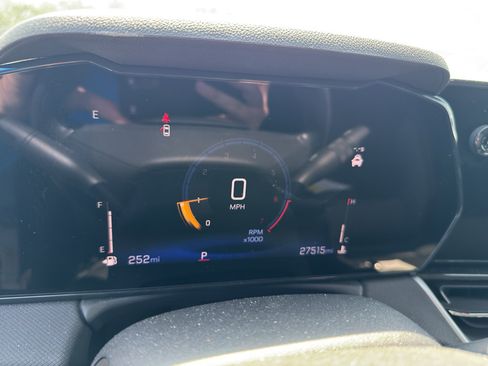 Used 2024 Chevrolet TrailBlazer LT FWD image 13
