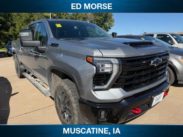 Used 2025 Chevrolet Silverado 3500 LTZ w/ Trail Boss Package AWD/4WD image 2