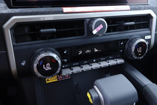 Certified 2026 Toyota Tacoma Limited AWD/4WD image 16