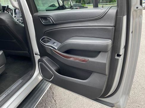Used 2018 GMC Yukon XL SLT w/ Open Road Package AWD/4WD image 28