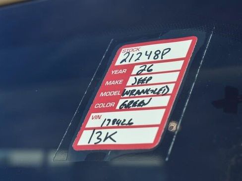 Used 2026 Jeep Wrangler Unlimited Rubicon AWD/4WD image 38