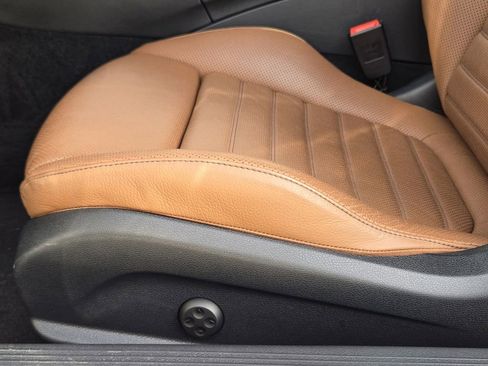 Used 2023 Mercedes-Benz C 300 Coupe image 32