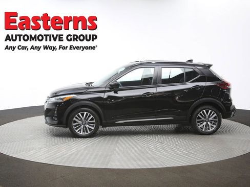 Used 2024 Nissan Kicks SR image 59
