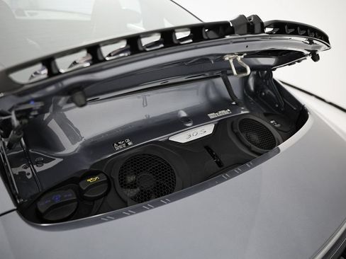 Used 2025 Porsche 911 Carrera S RWD image 29