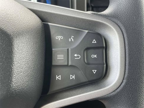 New 2025 Ford Bronco Base image 24