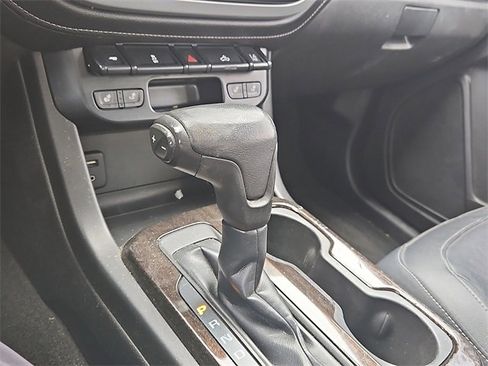 Used 2015 GMC Canyon SLT w/ Driver Alert Package image 20