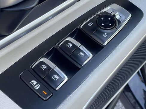 Used 2022 Kia Telluride S image 21