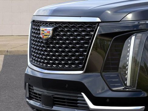 New 2026 Cadillac Escalade ESV Luxury image 13