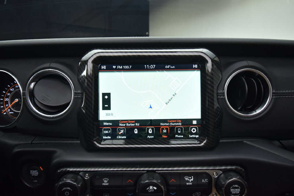 Used 2022 Jeep Wrangler Unlimited Sahara w/ LED Lighting Group AWD/4WD image 12