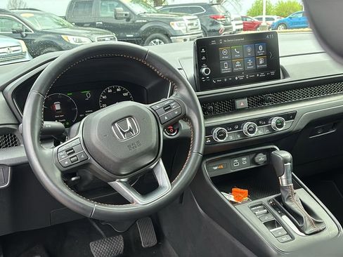 Used 2025 Honda CR-V Sport-L image 13
