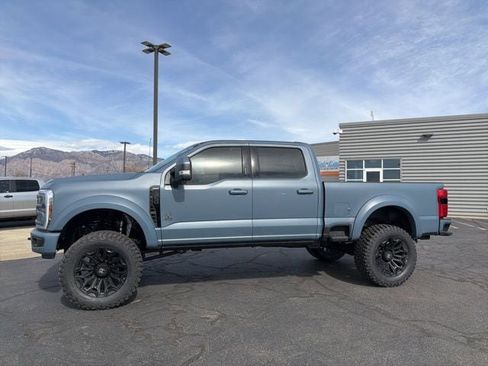 New 2026 Ford F250 Lariat w/ Black Appearance Package image 64