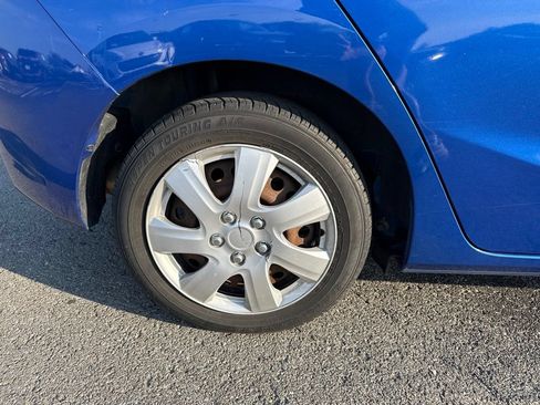 Used 2017 Honda Fit LX image 5