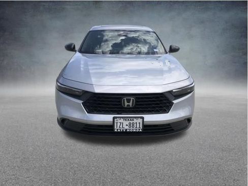 Used 2024 Honda Accord Sport image 3