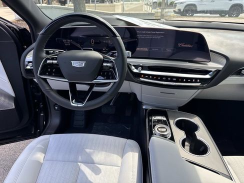 New 2026 Cadillac Lyriq Signature Sport w/ LPO, Floor Liner Package RWD image 18