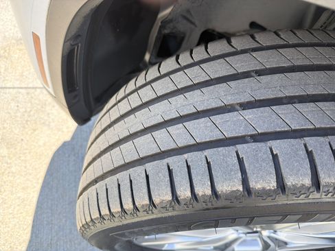 Used 2019 BMW X3 xDrive30i w/ Driving Assistance Package image 12