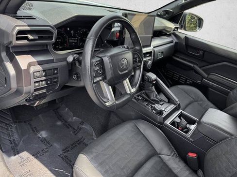 Certified 2025 Toyota 4Runner TRD Off-Road Premium w/ Tow Technology Package AWD/4WD image 11
