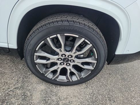 New 2026 GMC Acadia Denali Ultimate FWD image 8