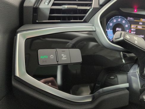 Used 2024 Audi Q3 2.0T Premium Plus image 23