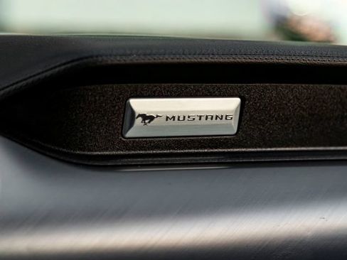 Used 2019 Ford Mustang Premium RWD image 39