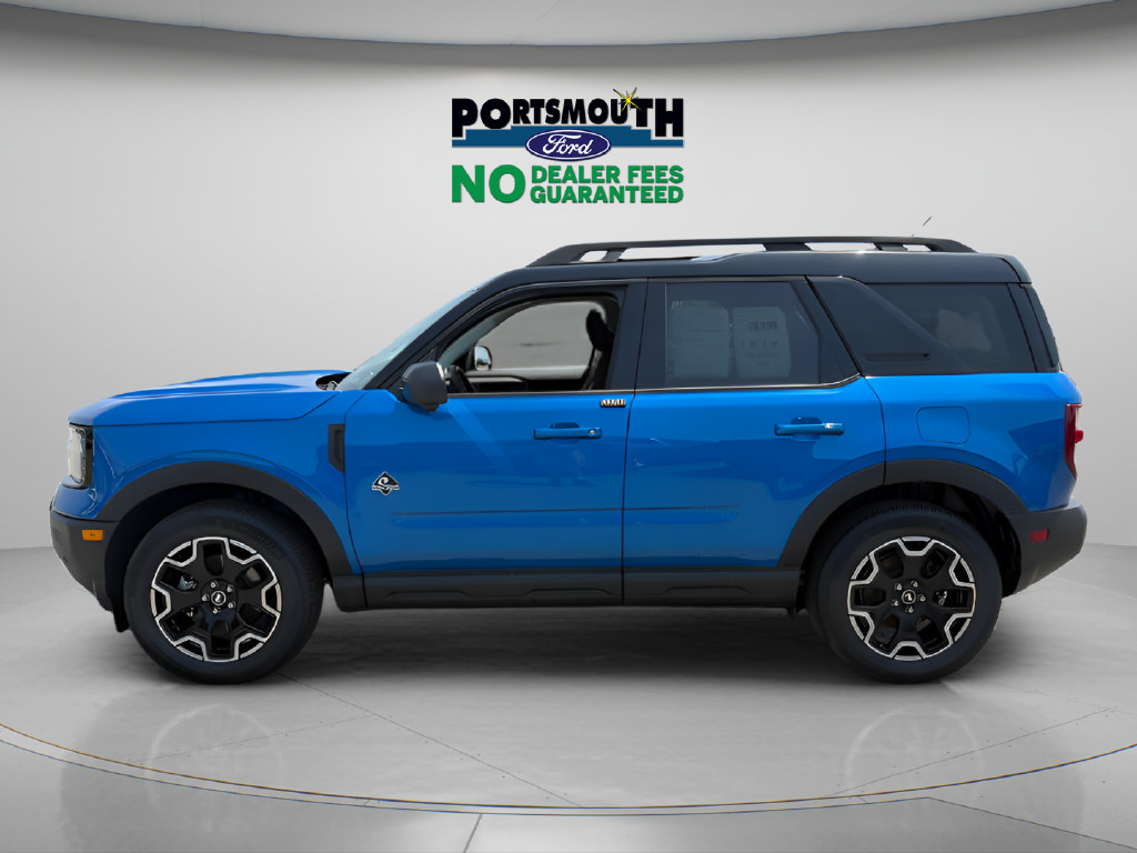 Used 2025 Ford Bronco Sport Outer Banks w/ Outer Banks Tech Package+ AWD/4WD image 2