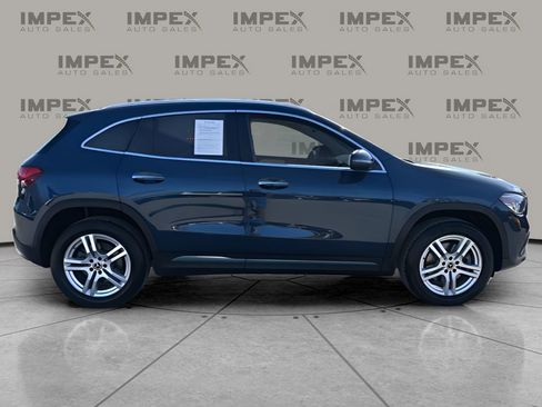 Used 2022 Mercedes-Benz GLA 250 4MATIC w/ Premium Package Lite image 6