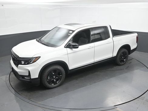 New 2026 Honda Ridgeline Black Edition image 30