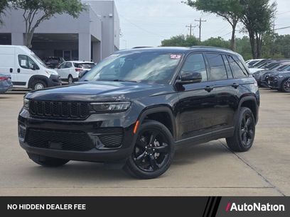 Used 2023 Jeep Grand Cherokee Altitude