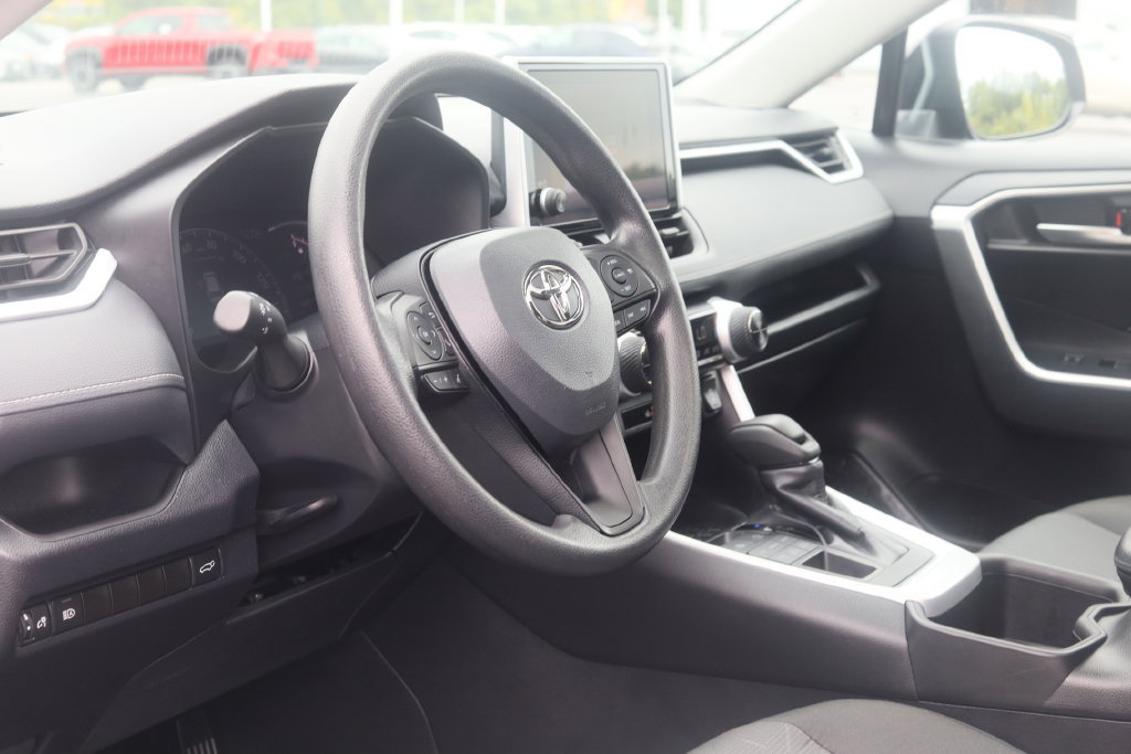 Used 2024 Toyota RAV4 XLE w/ Convenience Package AWD/4WD image 8
