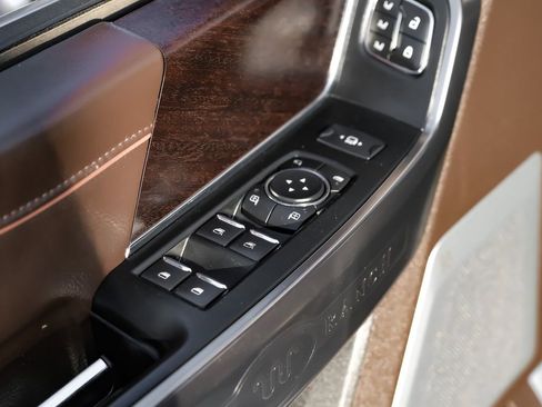 Used 2023 Ford F250 King Ranch w/ Chrome Package image 45