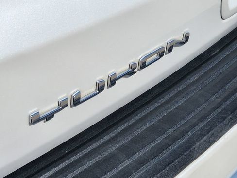 Used 2024 GMC Yukon Denali AWD/4WD image 11