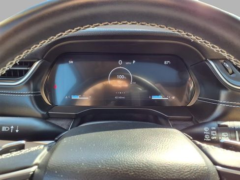 Used 2022 Jeep Grand Cherokee Limited image 16