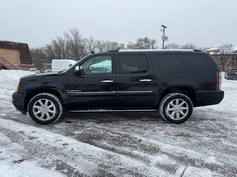 Used 2008 GMC Yukon XL Denali image 9