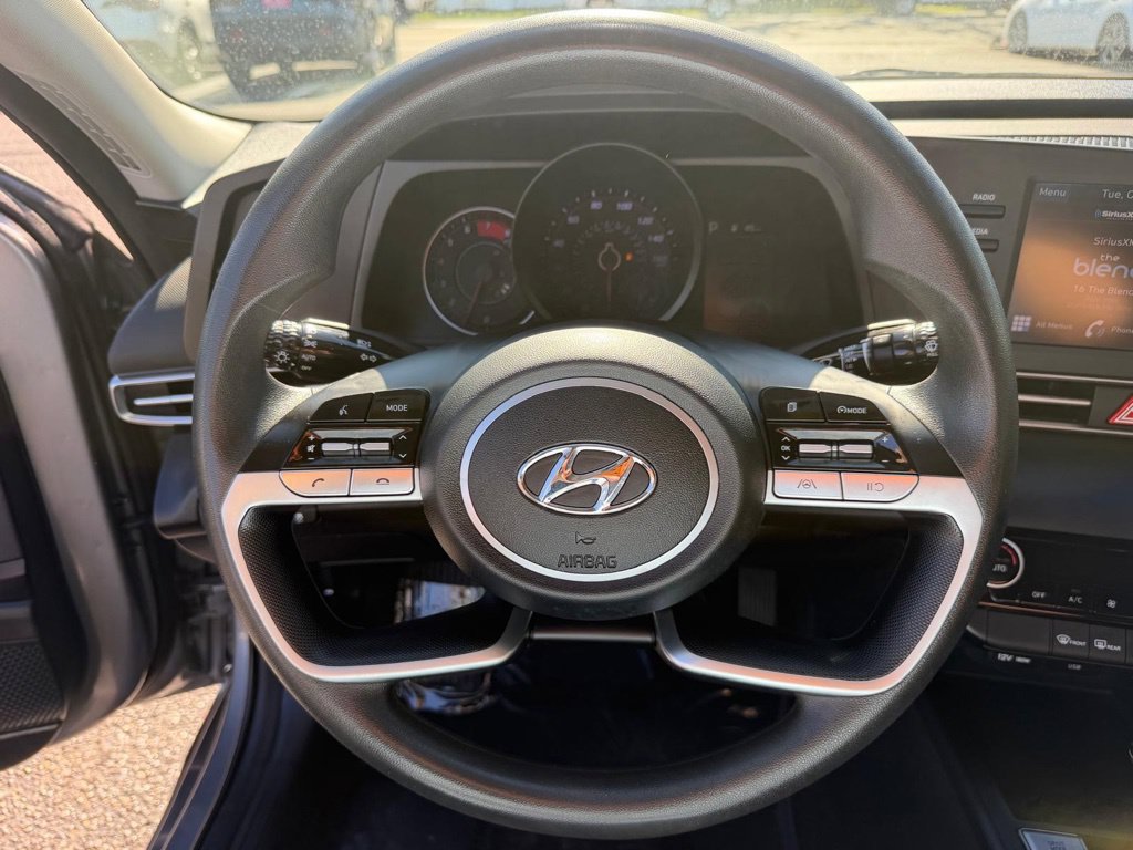 Used 2023 Hyundai Elantra SEL FWD image 32