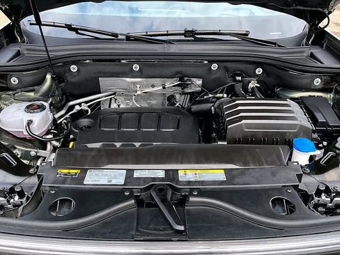 Used 2025 Volkswagen Atlas SEL Premium R-Line image 32