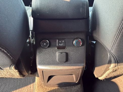 Used 2017 Ford Explorer XLT w/ Equipment Group 201A image 30