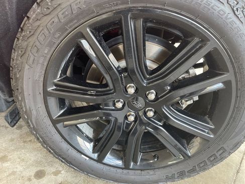Certified 2022 Ford Edge ST-Line AWD/4WD image 10