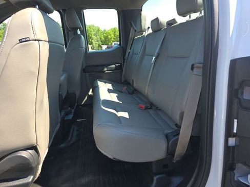 Used 2017 Ford F150 XL w/ Equipment Group 101A Mid AWD/4WD image 19