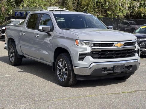 Used 2024 Chevrolet Silverado 1500 LT AWD/4WD image 5