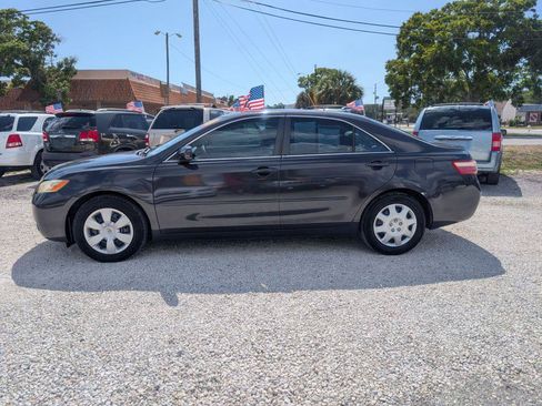 Used 2008 Toyota Camry FWD image 4